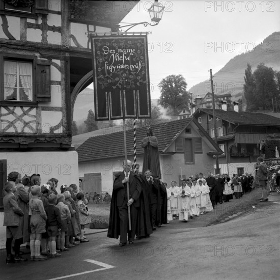 Brother Klaus memorial celebrations in Sachseln with visitor archbishop Efrem Forni 1953
