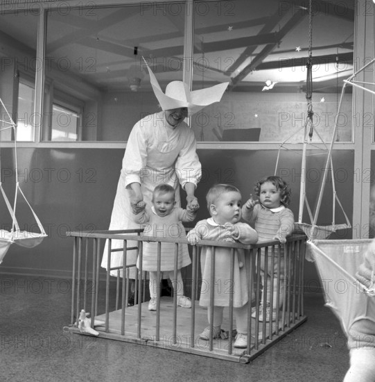 Christmas Eve 1956: childrens home Foyer du Servan Lausanne