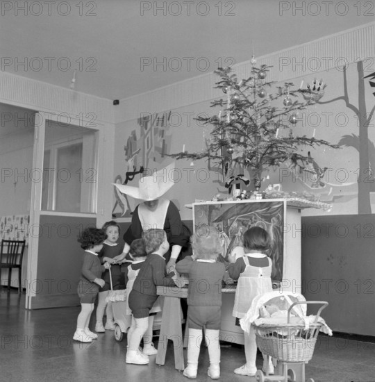 Christmas Eve 1956: childrens home Foyer du Servan Lausanne
