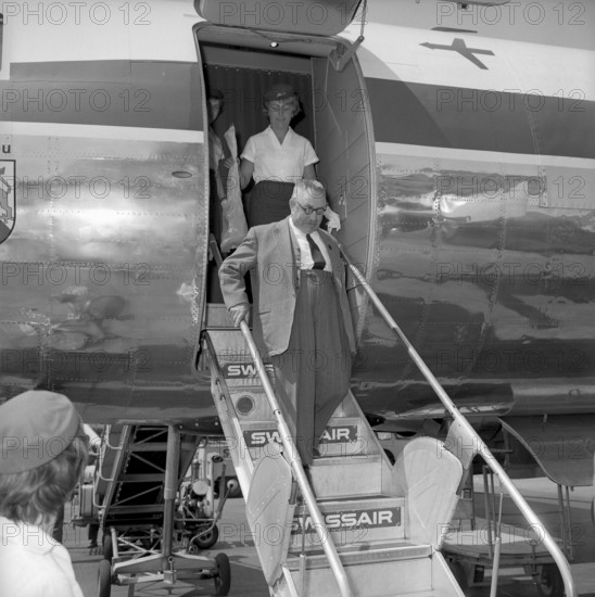 80 years old RUB subscriber Emil Kopp flying from Kloten to Geneva, 1962