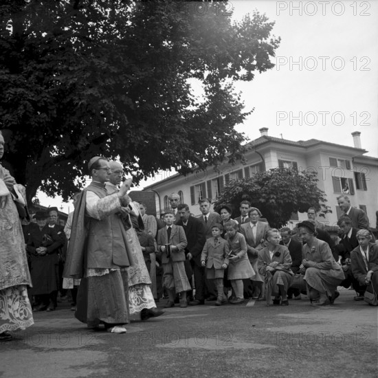Brother Klaus memorial celebrations in Sachseln with visitor archbishop Efrem Forni 1953