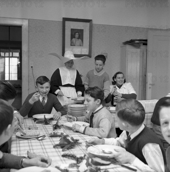 Christmas Eve 1956: childrens home Foyer du Servan Lausanne