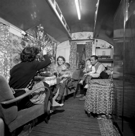 Christmas eve 1958: Christmas party in a caravan