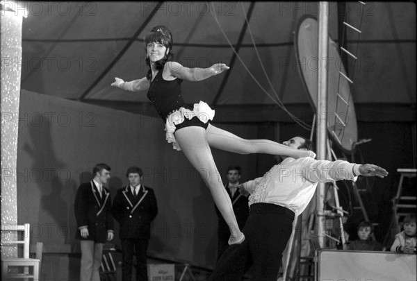 Circus Stey 1969: acrobats performing in circus