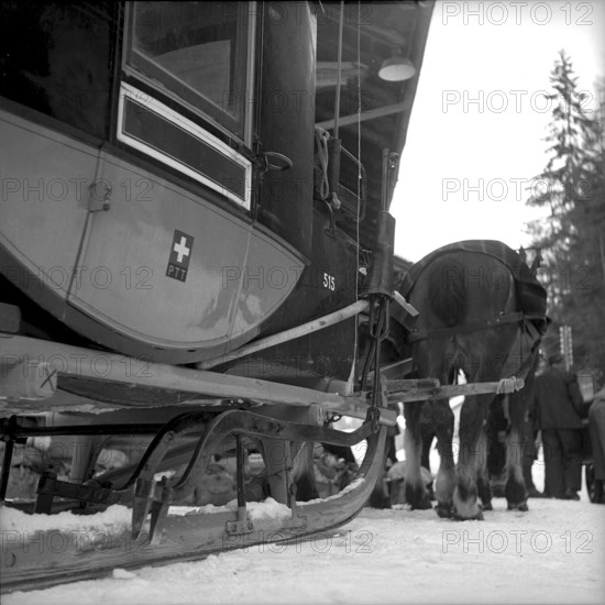 Post sledge Versam - Safien 1953