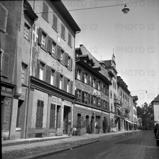 Rheinfelden, narrow lane in the medieval centre. 1952