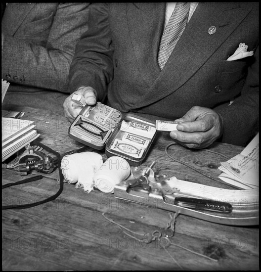 Bergfuhrer inspection in Zermatt 1952: Check of the first-aid kit