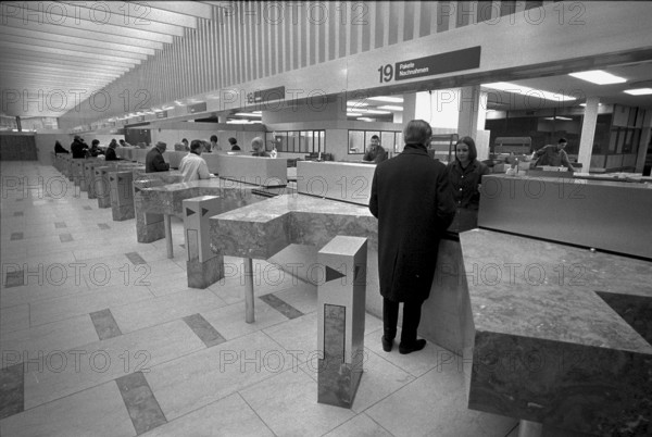 Post office service hall, Schanzenpost Berne 1965