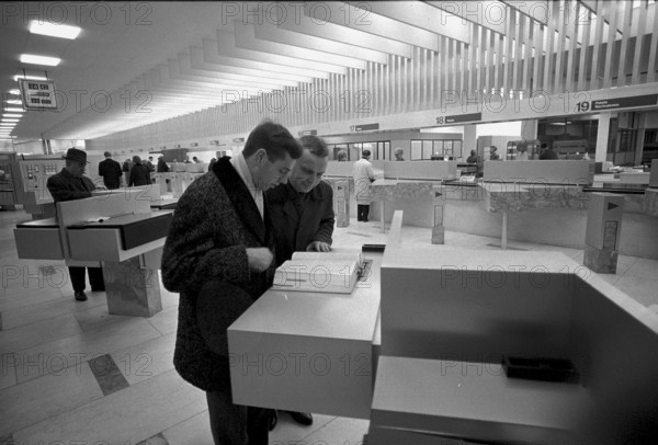 Post office service hall, Schanzenpost Berne 1965