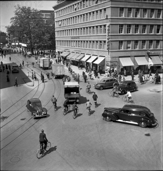 Zurich crossroads Sihlporte 1946