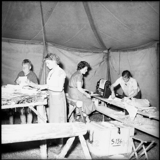 Boy scout camp: print the paper. near Bulle 1954