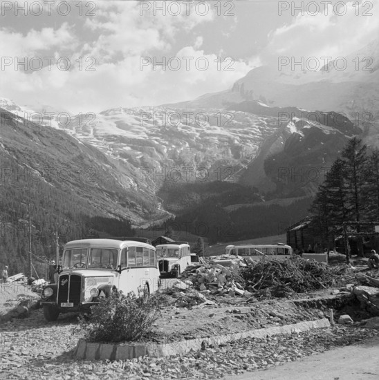 Inauguration of the post bus route Saas Fee - Stalden 1951