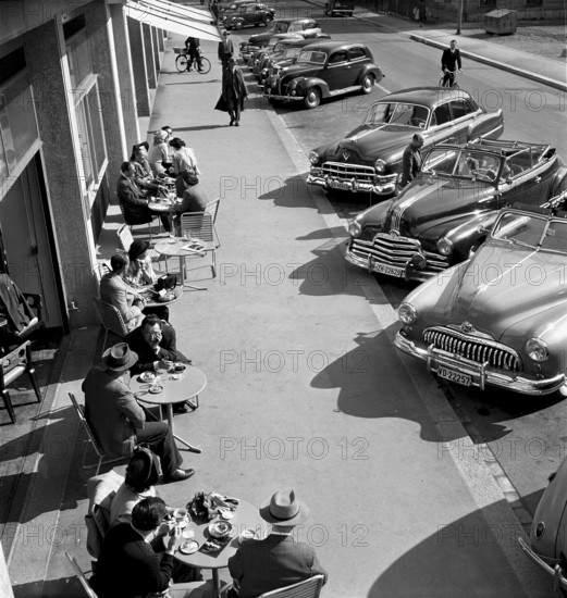Street cafe in Zurich 1949