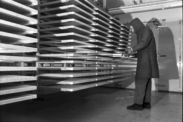 Production of instant coffee, HACO AG 1969