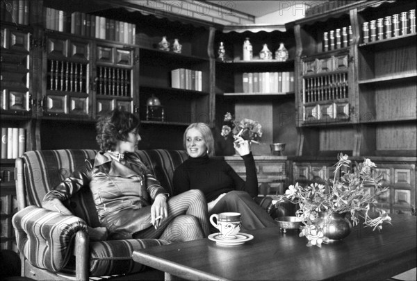 Mobel Pfister Suhr 1971