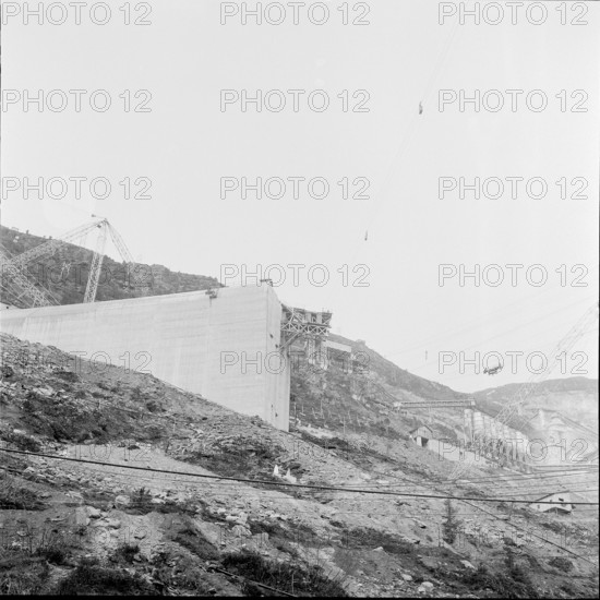 Avers - Val di Lei connection road under construction 1959