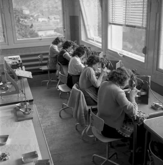 Watch production in Iserables 1957