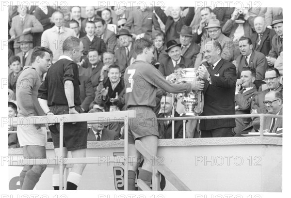 Swiss cup final 1963: FC Basel wins the cup