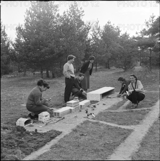 Education course for instructors of holiday camp, La Rippe 1956