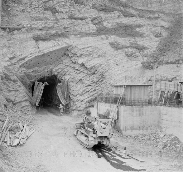 Schlossberg tunnel Baden under construction 1959
