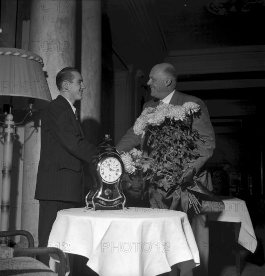 Paul Gindroz, 50000th Rediffusion subscriber 1951