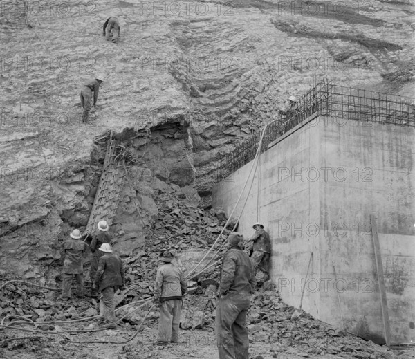 Schlossberg tunnel Baden under construction 1959