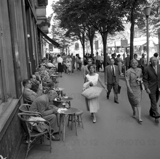 Bahnhofstrasse in Zurich, 1947