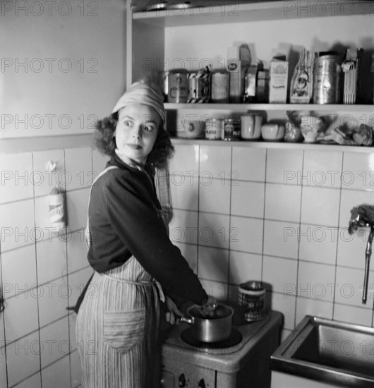 Actress Blanche Aubry, Basle ca. 1948