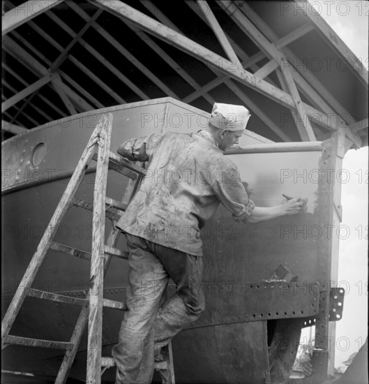 Hull under reparation, shipyard Basle 1946