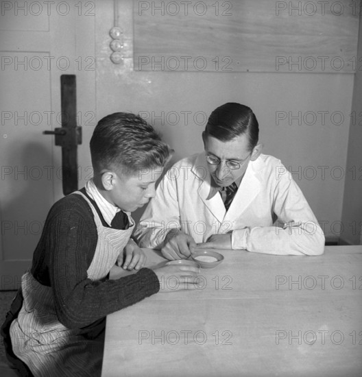 cookery course for youth, St. Gallen 1946