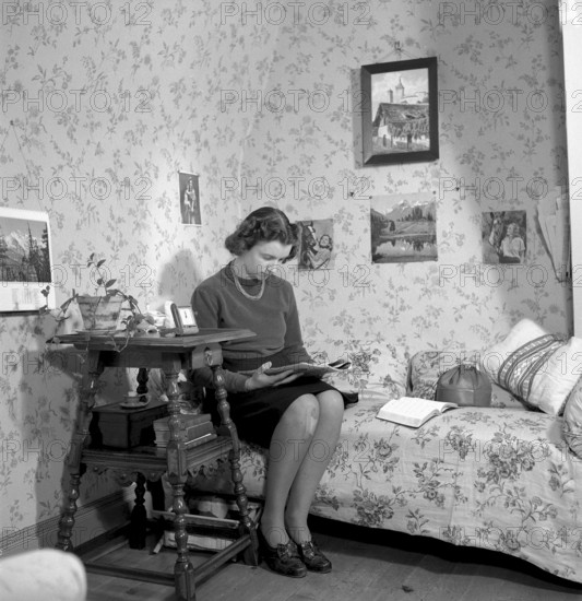 Social women's school, Geneva 1944