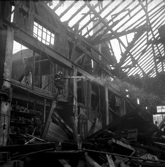 Foundry Brunner on fire, Uster 1955