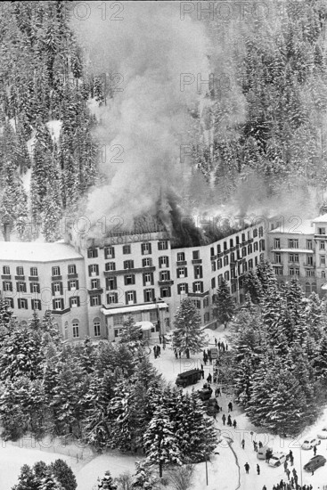 Hotel Roi Soleil on fire, St. Moritz 1971