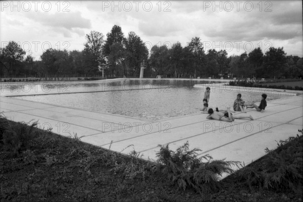 New swimming pool in Buren an der Aare. 1963