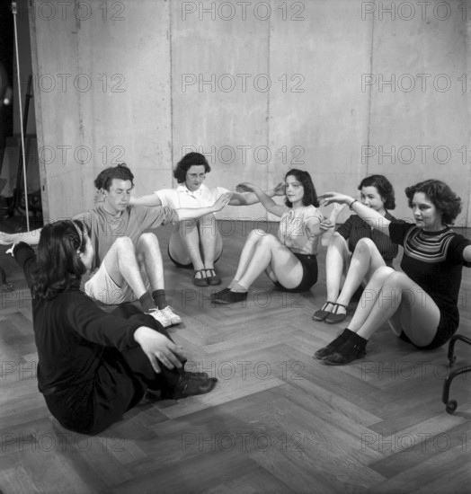 Women doing gymnastics at school for gymnastics, Zurich 1944