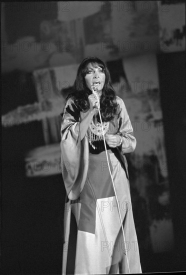 Dunja Reiter, singer, Basle 1973