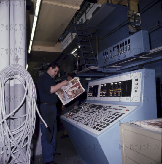 Offset rotary press for the SonntagsBlick, 1969