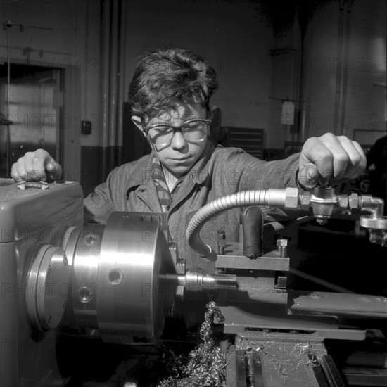New training workshop of the Sulzer-Werke, Winterthur 1961