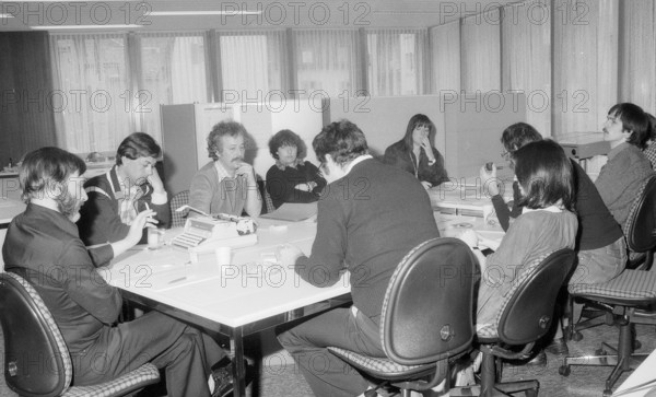 Pilot edition of Sonntagsblick being produced, Ringier publisher. Zurich 1969