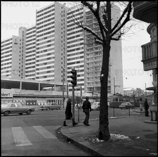New high-rise buildings in the Lochergut, Sihlfeld Zurich 1965