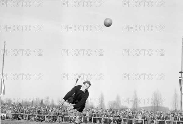 Swiss cup 1954/55: FC Fribourg - FC Thun. semi-final