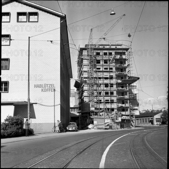 Construction of a high-rise building in Feuerthalen, 1958