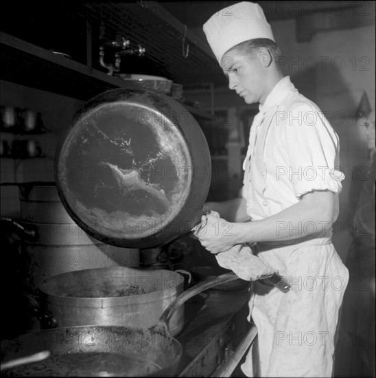 Basle, Hotel drei Konige 1954