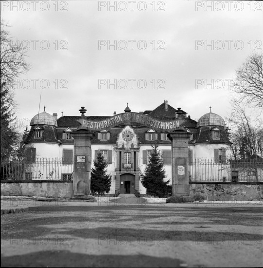 Bottmingen Castle, 1951