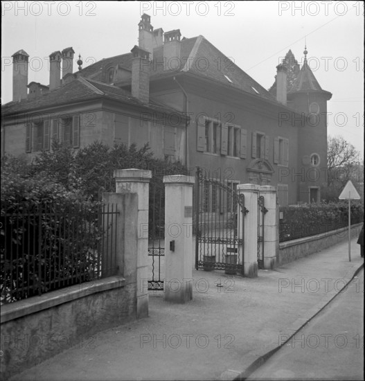 Banquet Castle in Geneva, 1953