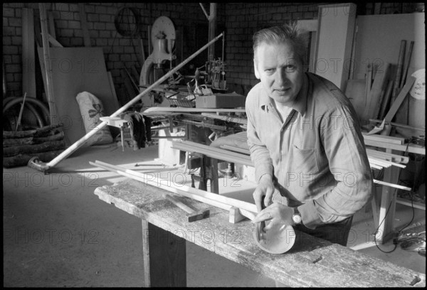 Alphorn-maker Josef Emmenegger, Eich 1973