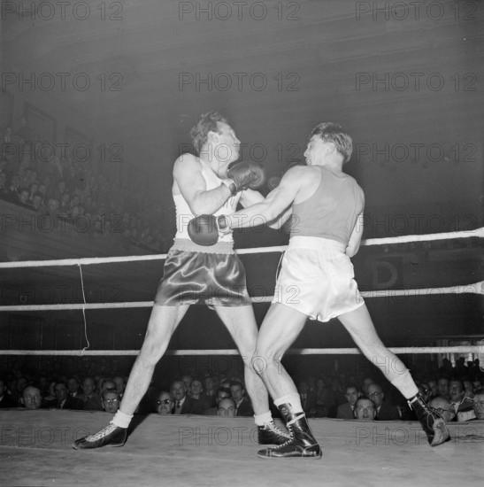 Zurich city team vs yugoslavian team. Meeting in Zurich 1952