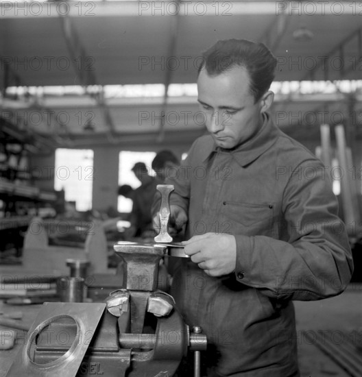Technical college for airplane technicians at Dornier company in Altenrhein, 1942
