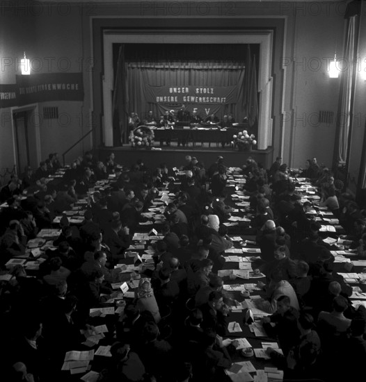 Textile and factory worker association annual meeting 1947