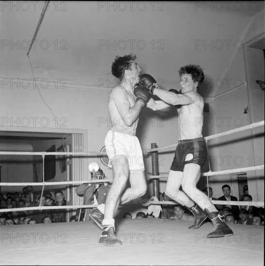 Boxing meeting in Wettingen 1954, amateur fight heavy welter weight